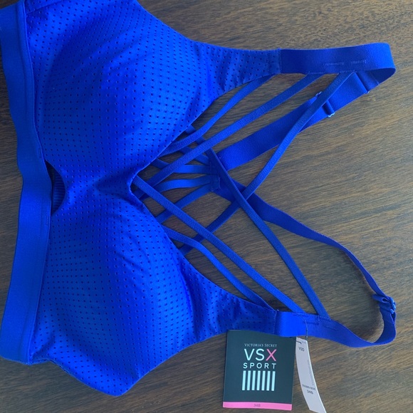 Victoria’s Secret sports bras, brand new - Picture 4 of 5